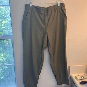 TALBOTS Army Green Jogger Style Trousers